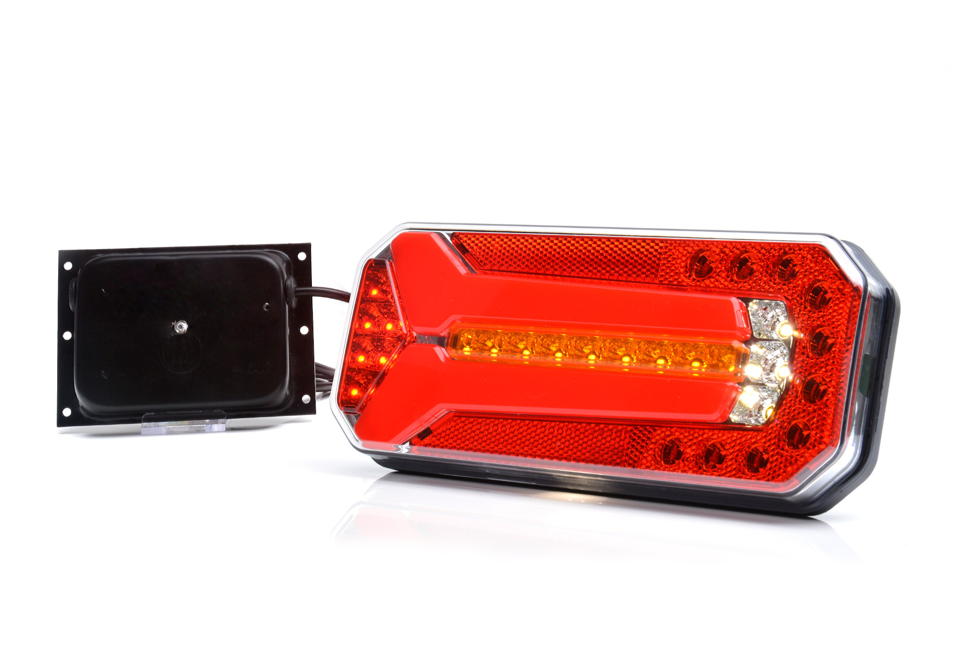 Multifunctional rear lamps - W150