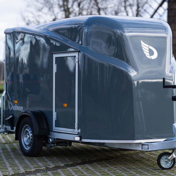 Prikolica s sandukom Cargo 1300